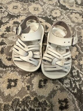 White sun San sandals size 2